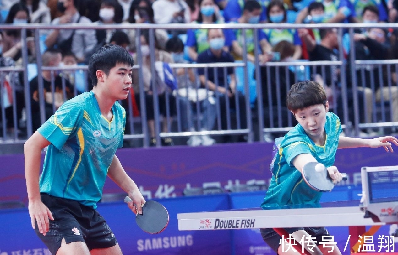 靠智慧和经 靠智慧和经